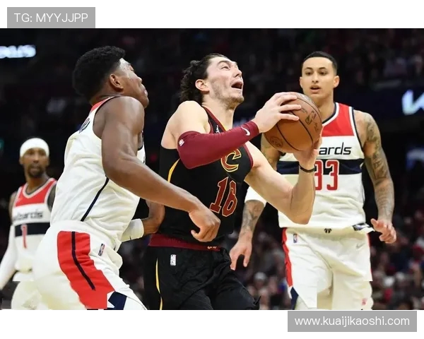 库兹马谈新角色聚焦突破防守篮板和精准传球助攻得分手